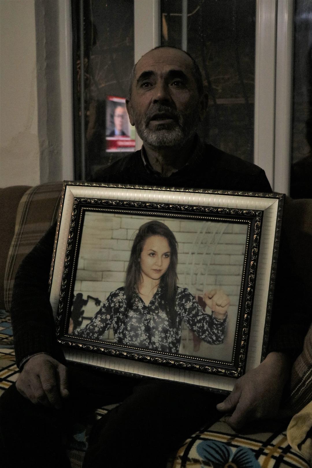 Boynunda iple &ouml;l&uuml; bulunmuştu! &Uuml;mitcan Uygun un yargılandığı  Aleyna &Ccedil;akır  davası ertelendi 3