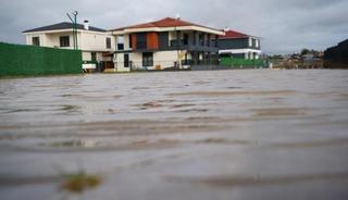 Edirne'de milyonluk villalar sular altında kaldı