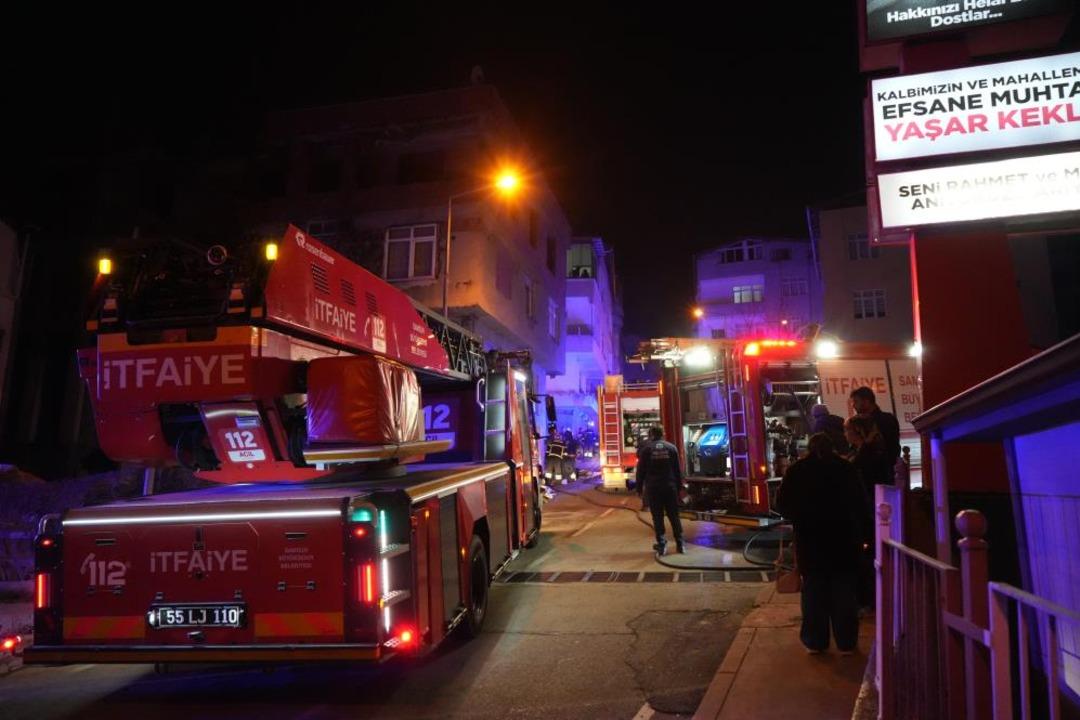 Samsun&rsquo;da bina yangınında can pazarı: 8 kişi dumandan etkilendi 2