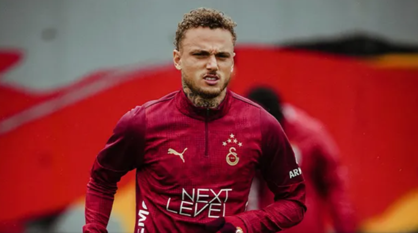 Gelir gelmez taraftarı mest etti! Galatasaray'ın yeni transferi &ouml;yle bir şey yaptı ki...