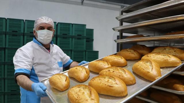 O ilçede belediye indirim yaptı! Ekmek ramazan boyunca 6 liraya satılacak!