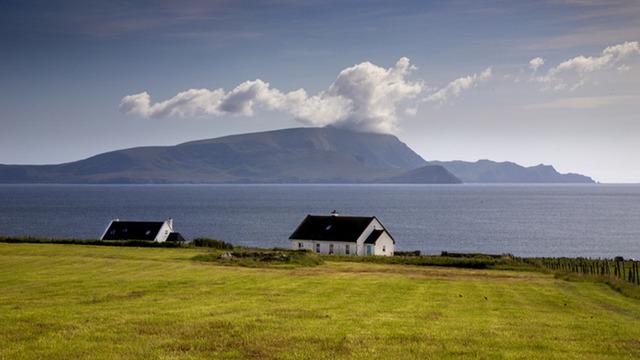 AB ülkesi, bu adalara yerleşenlere 80 bin euro ödeyecek!