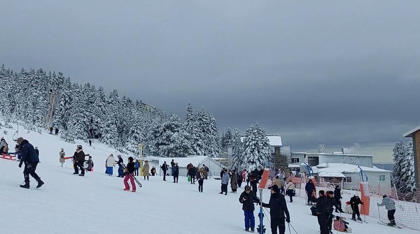 Yer: Uludağ! 40 kişi telesiyejde mahsur kaldı