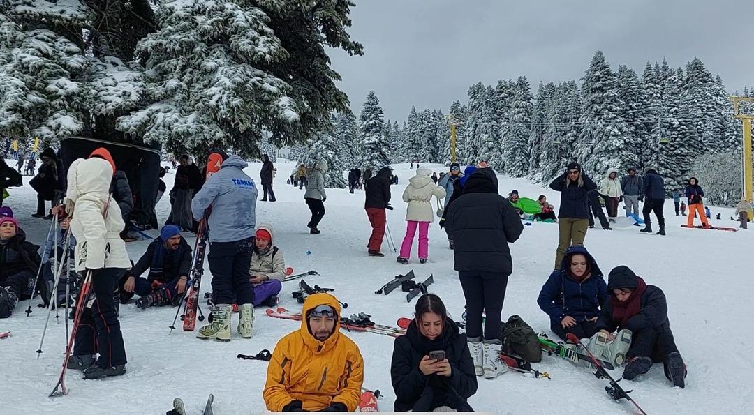 Yer: Uludağ! 40 kişi telesiyejde mahsur kaldı 4