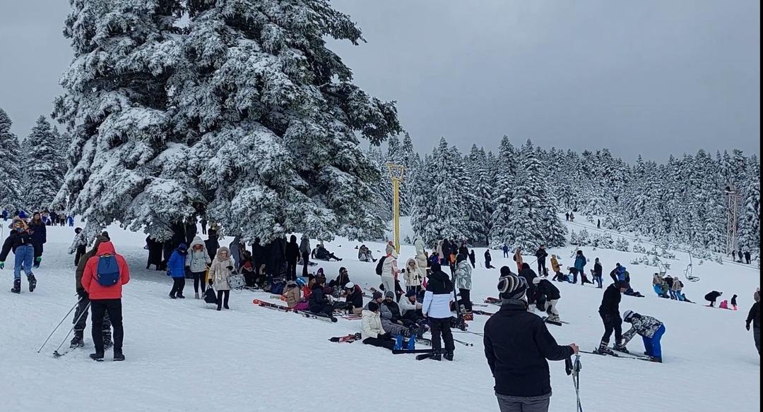 Yer: Uludağ! 40 kişi telesiyejde mahsur kaldı 5
