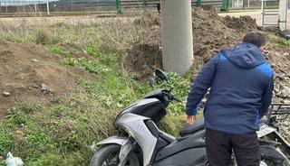 G&ouml;nen&rsquo;de kamyonet ile motosiklet &ccedil;arpıştı: 1 yaralı