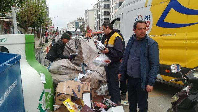 Resmi evrakı, atık kağıt diye götürdüler