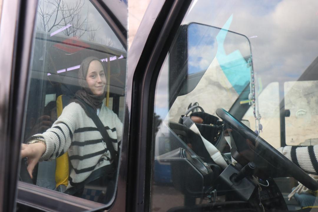 22 yaşında minib&uuml;s şof&ouml;r&uuml; oldu! &Ccedil;ocuk yaşta muavinlikle başladı 8