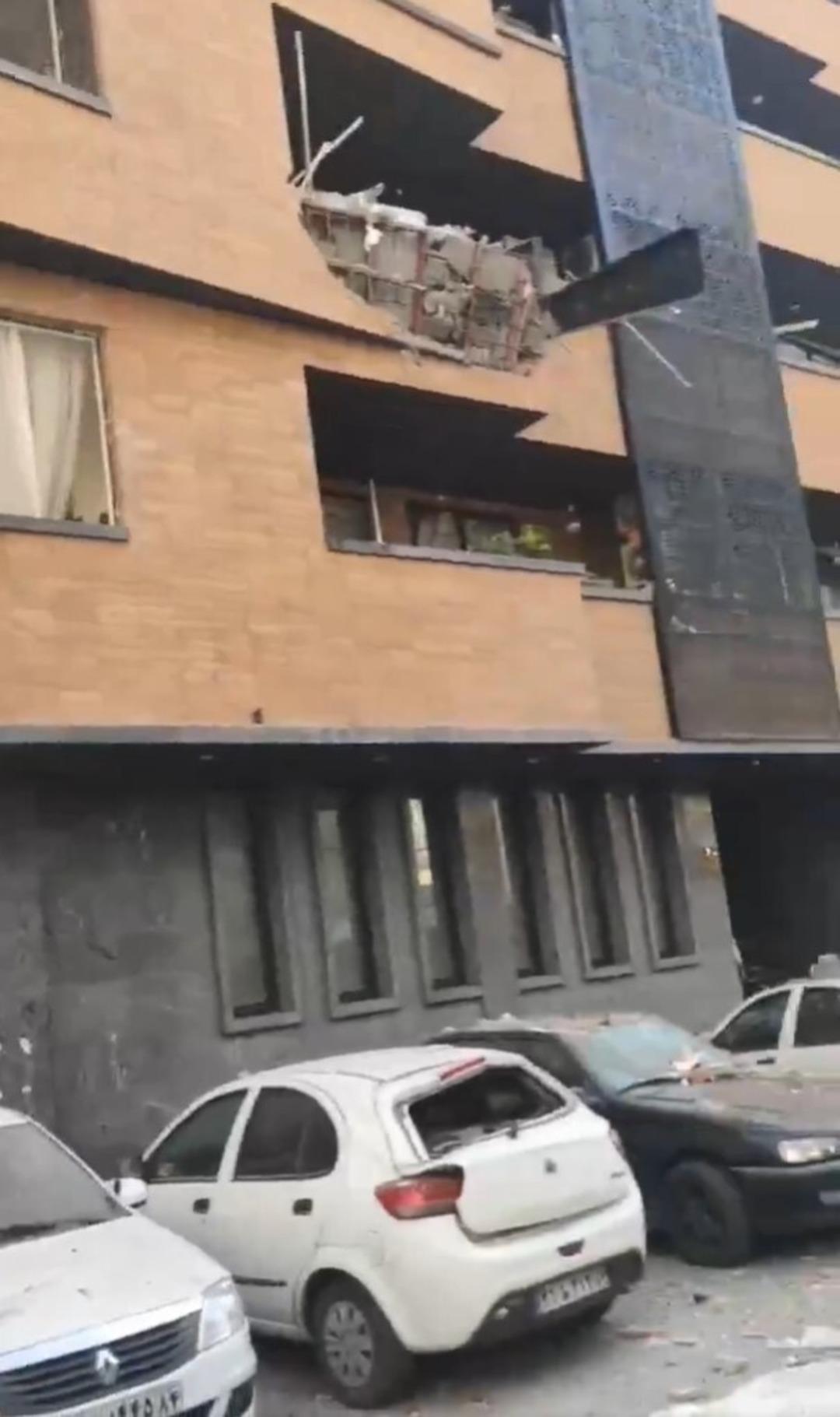 SON DAKİKA |İran da Bender Abbas Limanı nda patlama! Alireza Tangsiri ye suikast iddiası 1