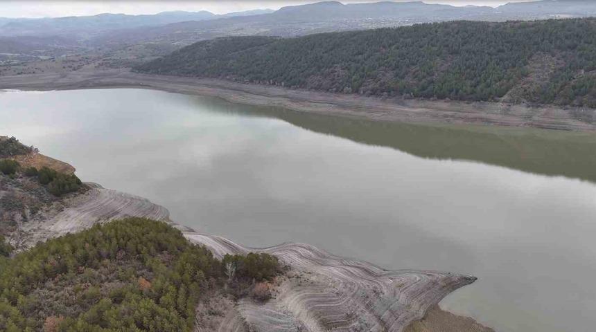 Başkent&rsquo;te eriyen karlar ve yağmur suları, barajları doldurmaya başladı
