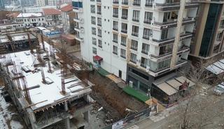 İstinat duvarı &ccedil;&ouml;ken bina havadan g&ouml;r&uuml;nt&uuml;lendi