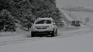 Erzurum ve Kars'ta kar etkili oldu