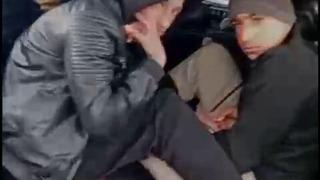 SUV tarzı aracın her köşesinden düzensiz göçmen çıktı