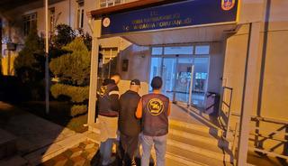 Yer: Manisa! 3 ayrı su&ccedil;tan aranan 3 h&uuml;k&uuml;ml&uuml; yakalandı