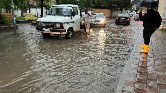 Meteoroloji’den Aydın için çok kuvvetli yağış uyarısı