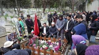 Ahmet Minguzzi ölüm yıl dönümünde kabri başında anıldı