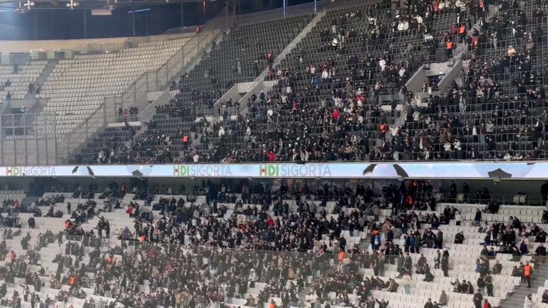 10 kişi Beşiktaş Konyaspor u ge&ccedil;meyi başardı! Kartal nefes aldı 7