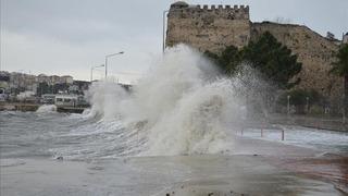Bursa'da saatteki hızı 75 kilometreye ulaşan fırtına bekleniyor