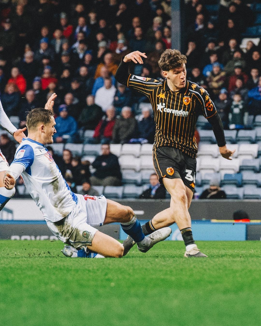 Premier Lig aşkına! Hull City, Blackburn Rovers deplasmanında da kazandı 1