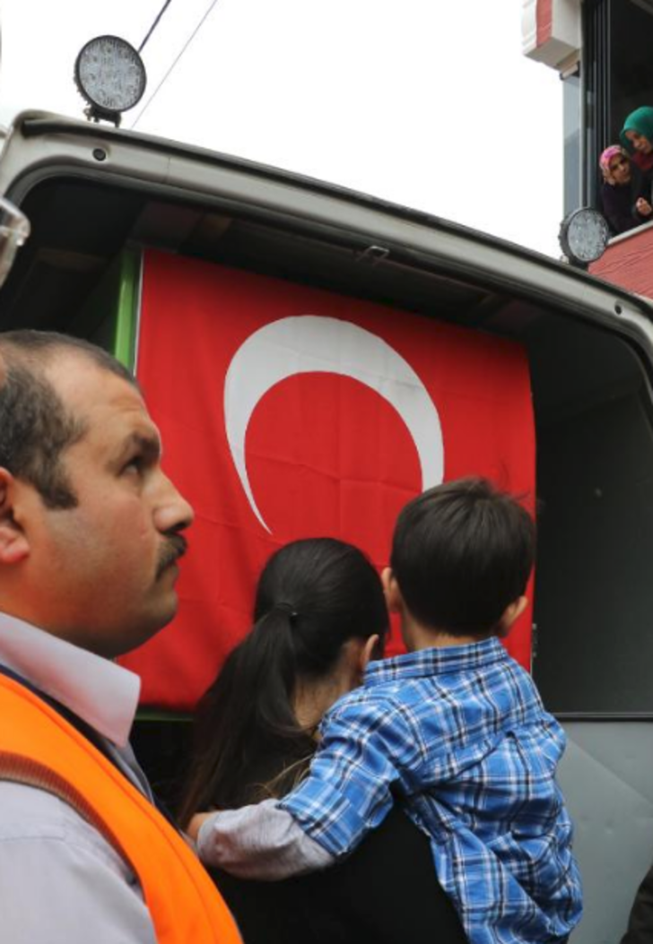 Şehit kahraman pilota son bakış! En acı fotoğraf...