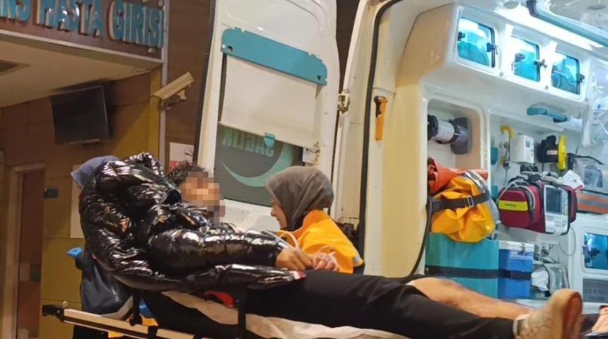 İki grup arasında &ccedil;ıkan tartışma bı&ccedil;aklı kavgaya d&ouml;n&uuml;şt&uuml;: 1 yaralı