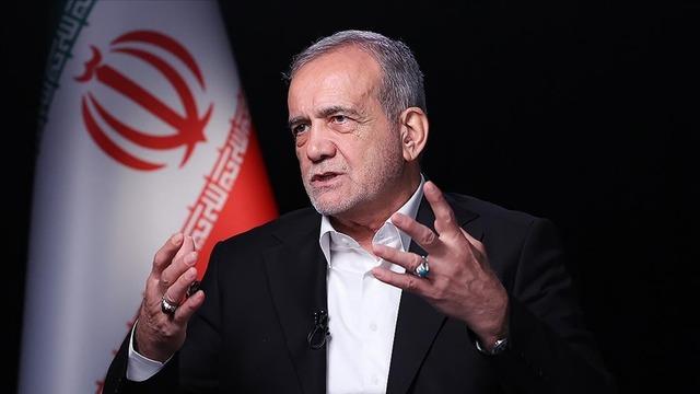 İran Cumhurbaşkanı Pezeşkiyan, ülkedeki internet yasaklarını eleştirdi