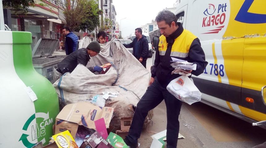 Günün en komik haberi! Hurdacı resmi evrakları çöp zannedince...