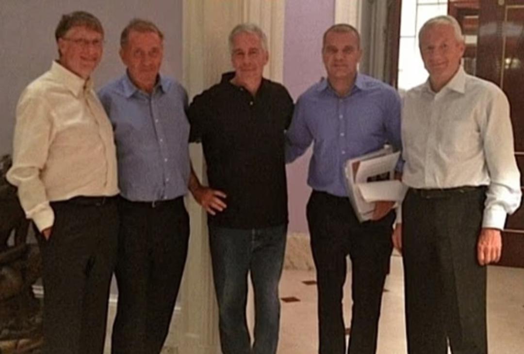 Pedofili Jeffrey Epstein hakkındaki yeni belgeler mide bulandırdı! Prens Andrew ve Bill Gates detayı 3