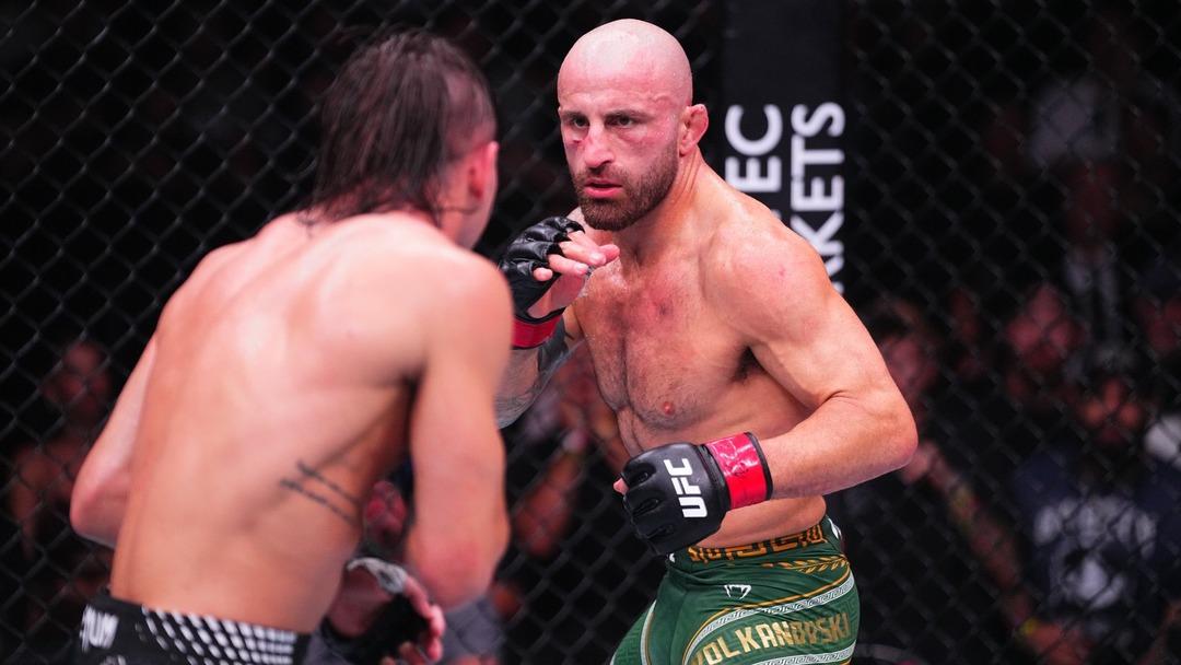 Volkanovski ve Lopes r&ouml;vanşı UFC 325 te nefesleri kesti! Volkanovski t&uuml;y sıklet kemerini korudu 2