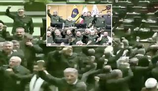 D&uuml;nya İran'dan gelen bu g&ouml;r&uuml;nt&uuml;leri konuşuyor