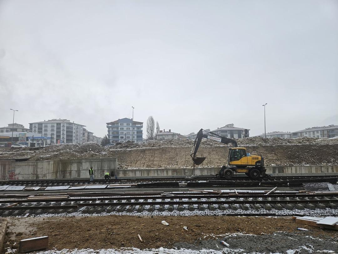 600 bin kişiyi ilgilendiriyor! Bakan Uraloğlu:  Raylı sistem ağına bağlayacağız&rsquo; 7