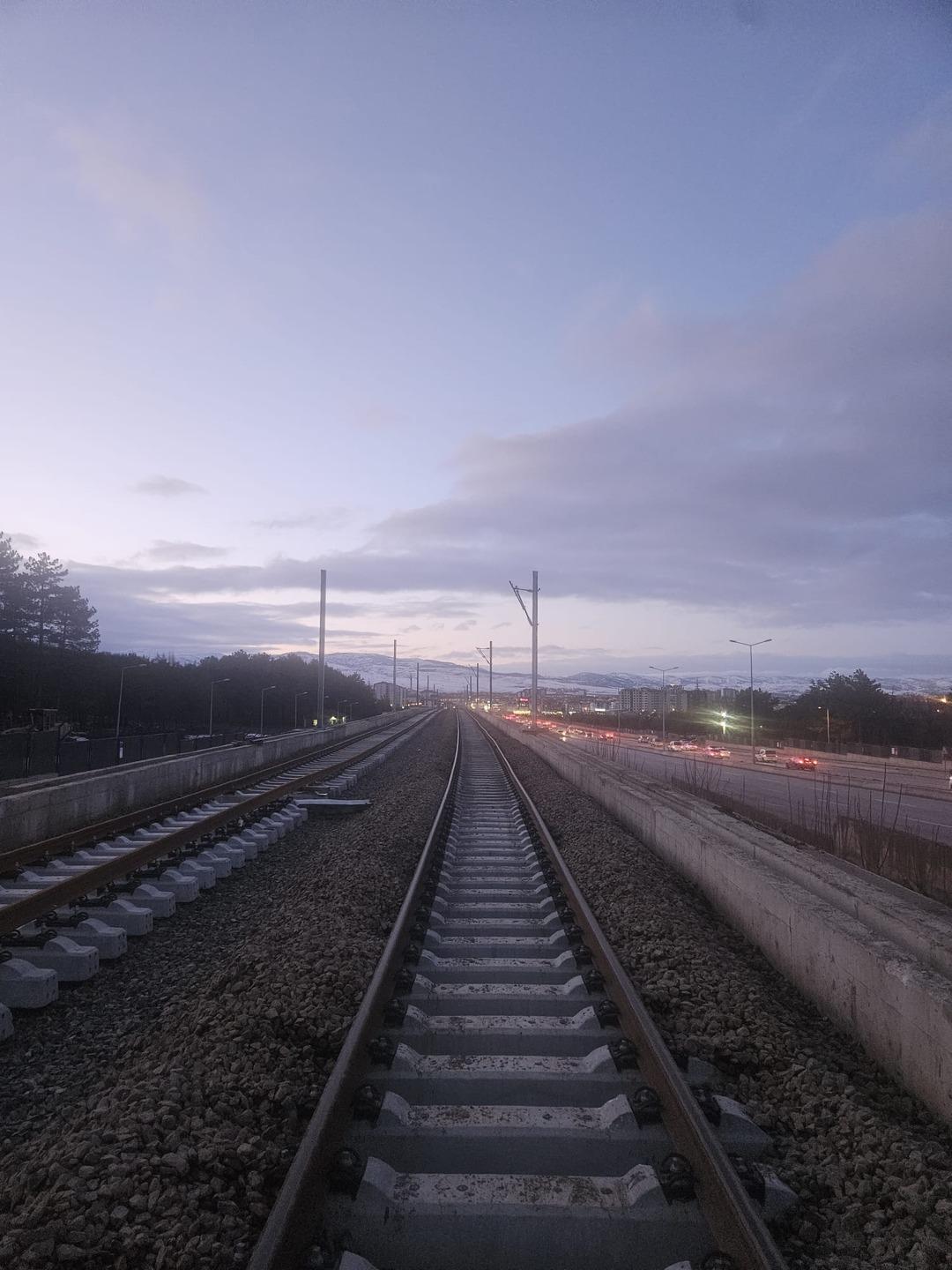 600 bin kişiyi ilgilendiriyor! Bakan Uraloğlu:  Raylı sistem ağına bağlayacağız&rsquo; 9