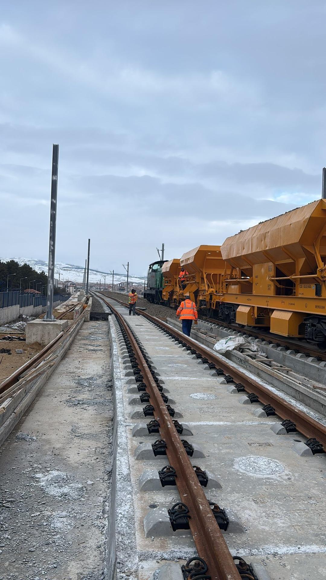 600 bin kişiyi ilgilendiriyor! Bakan Uraloğlu:  Raylı sistem ağına bağlayacağız&rsquo; 10