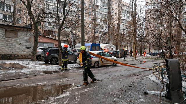300 evi yıktı geçti: Dev hortum ülkede panik yarattı!
