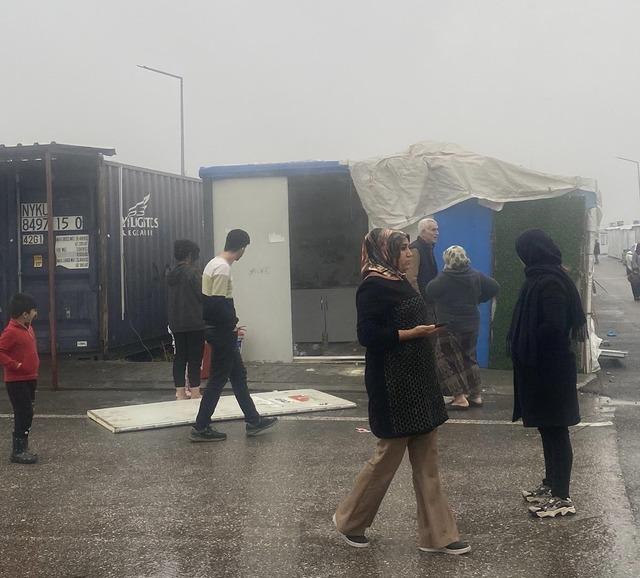 Konteyner kentte &ccedil;ıkan yangın korkuttu 2