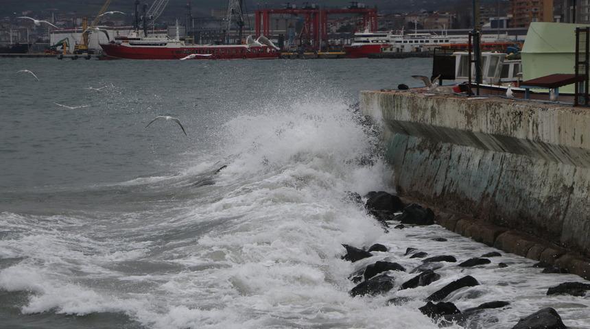 Tekirdağ'da deniz ulaşımına lodos engeli