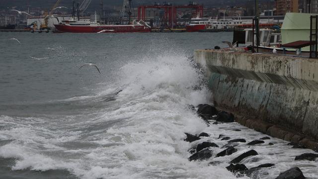 Tekirdağ'da deniz ulaşımına lodos engeli