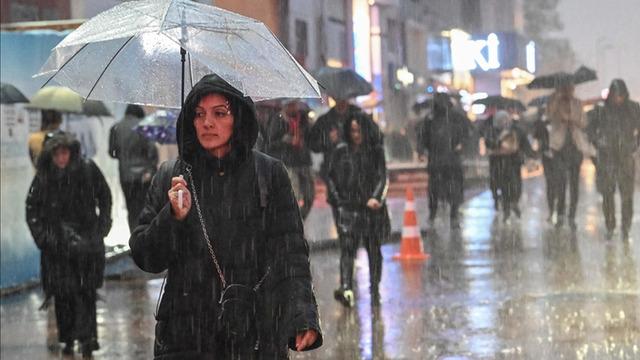 AKOM'dan İstanbullulara uyarı! Uzman isim de başka bir şehri işaret etti