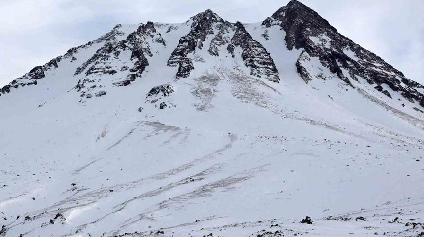 Aktif yanardağ olan Hasan Dağı g&ouml;zlem altında