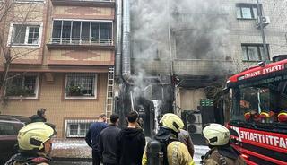 Bayrampaşa'da restoranın bacasında &ccedil;ıkan yangın s&ouml;nd&uuml;r&uuml;ld&uuml;