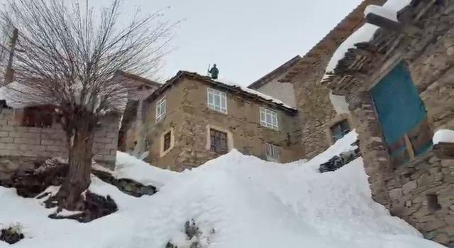 Van&rsquo;da 78 yerleşim yerinin yolu kapalı 5