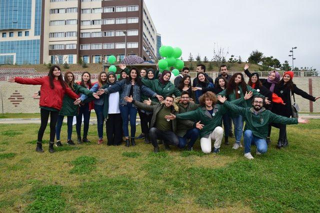 Düzce Üniversitesi öğrencilerinden anlamlı etkinlik