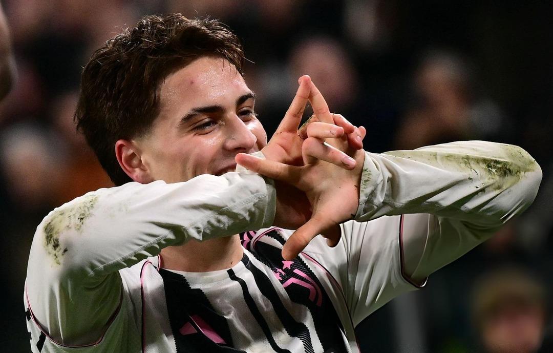 Galatasaray ma&ccedil;ı &ouml;ncesi Juventus tan flaş Kenan Yıldız hamlesi! "Yeni Del Piero" deniyordu... 2