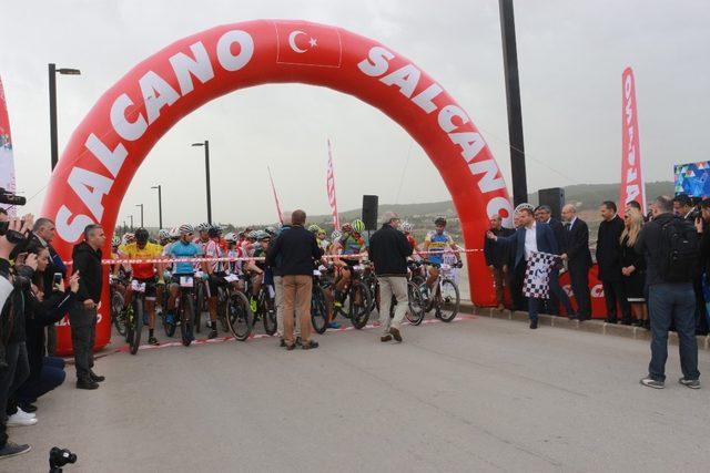 Başbakan Yardımcısı Şimşek, Gaziantep Uluslararası Dağ Bisiklet Kupası startını verdi