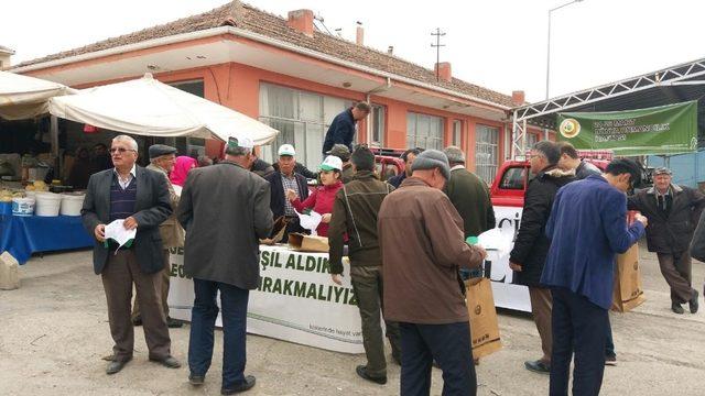 Kargı’da vatandaşlara fidan dağıtıldı