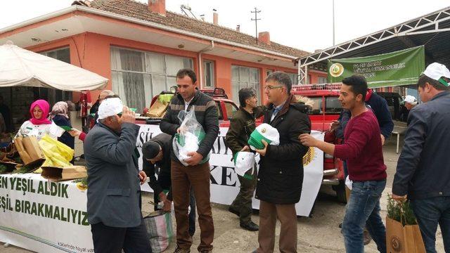 Kargı’da vatandaşlara fidan dağıtıldı