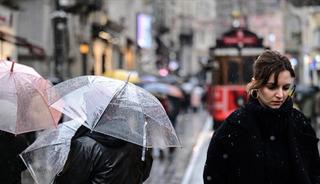 53 ilde turuncu ve sarı kodlu yağış uyarısı: Sağanak, fırtına ve kar yağışı