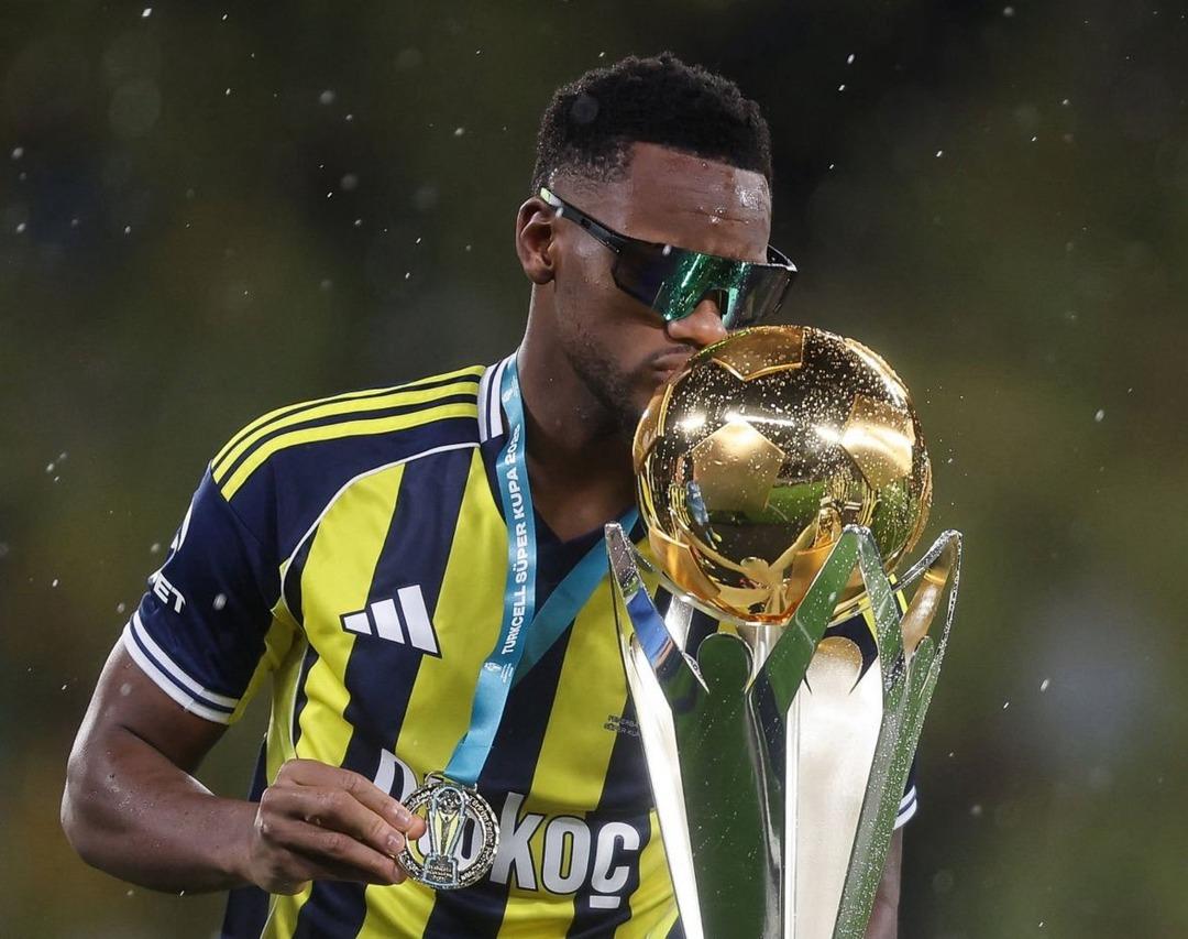 Transfer Bombası: Jhon Duran defteri kapanıyor! Yeni takımı bile belli oldu 5