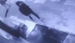 Bursa&rsquo;da ara&ccedil;lara zarar veren 3 kişi yakalandı