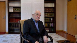 Mahkeme bu itirafla yankılandı: Fethullah Gülen üzerindeki atleti çıkarıp hediye olarak bana gönderdi!